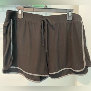 Black lounge shorts. Size XXL.